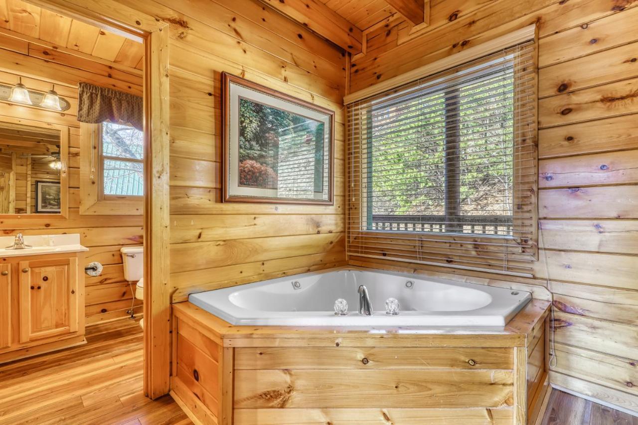 Hunters Hideaway Villa Pigeon Forge Exterior photo